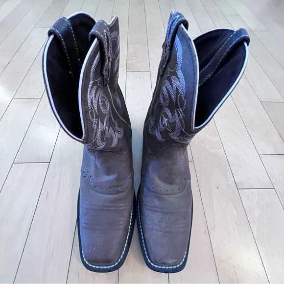 Justin Ladies Gypsy Square Toe 8 inch  Brown Leather Heeled Boots - Picture 11 of 12